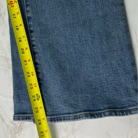 NWT Madewell Women’s Mid-Rise Kick Out Jeans | Size 31 | Wide Leg Medium Wash - Picture 9 of 9